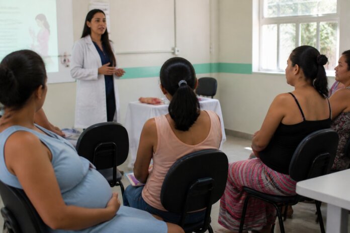 USF Centro I entrega kits para gestantes e oferece orientações sobre gravidez