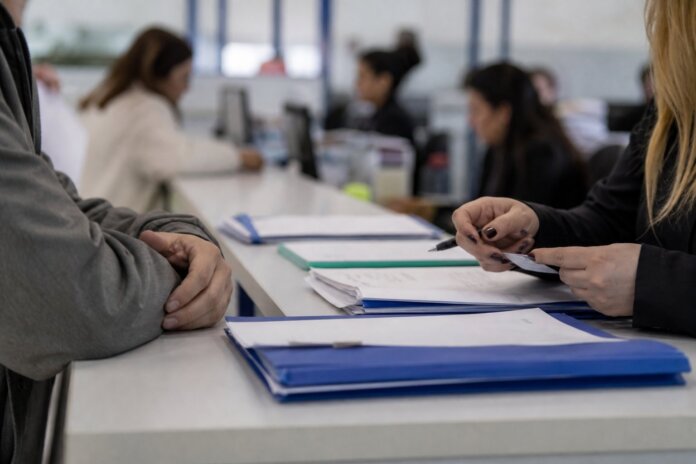 Paranaguá ganha mutirão Poupatempo com RG e serviços do Detran no dia 6 de novembro