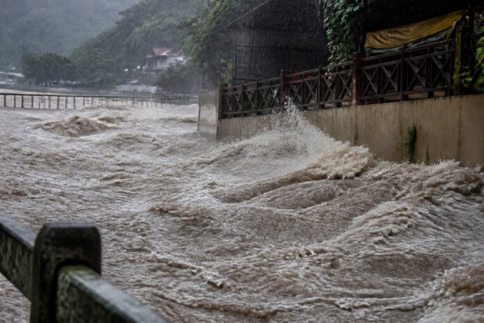 Francisco Beltrão registra 338,5 mm de chuva em quatro dias, Rio Marrecas atinge 10,20 metros