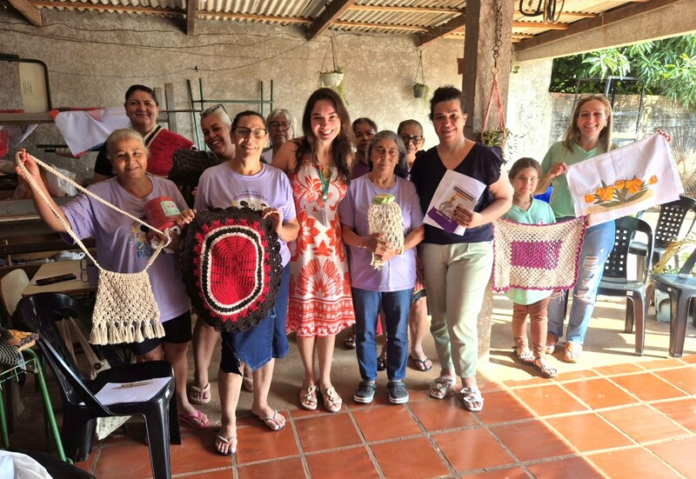 Unespar e Casa do Empreendedor oferecem curso de finanças para mulheres artesãs em Campo Mourão