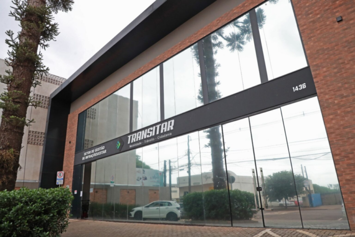 Donos de caçambas e prestadores de serviço precisam conhecer nova regulamentação de estacionamento