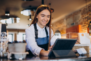 MEI pode faturar até R$ 140 mil em 2028, governo perdoa dívidas e abre compras públicas