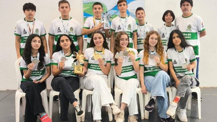 Campo Mourão é campeão feminino de xadrez nos Jogos da Juventude do Paraná