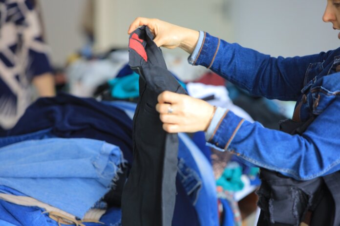 CRAS de Pato Branco distribui roupas e calçados gratuitos