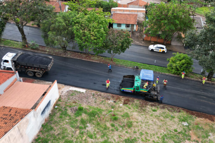 Londrina acelera recapeamento de ruas, conclusão prevista para 15 de outubro