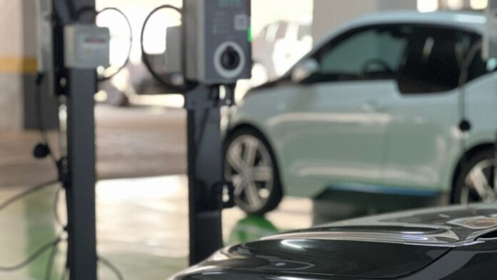 Paraná triplicou frota de elétricos em dois anos, infraestrutura cresce para acompanhar
