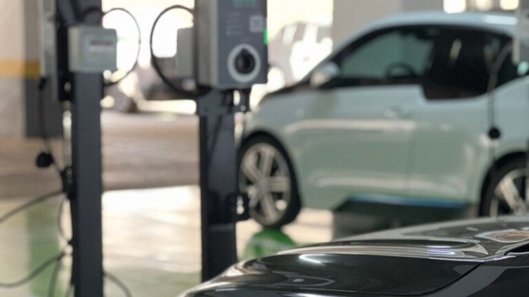 Paraná triplicou frota de elétricos em dois anos, infraestrutura cresce para acompanhar