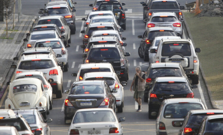 Paraná tem recorde de 9,5 milhões de veículos, frota fica mais nova